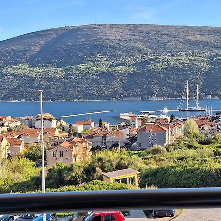 Villa Sea-N-Sun, 7 Bedrooms & Pool, Nearby Portonovi Marina. Ðenovići Zewnętrze zdjęcie