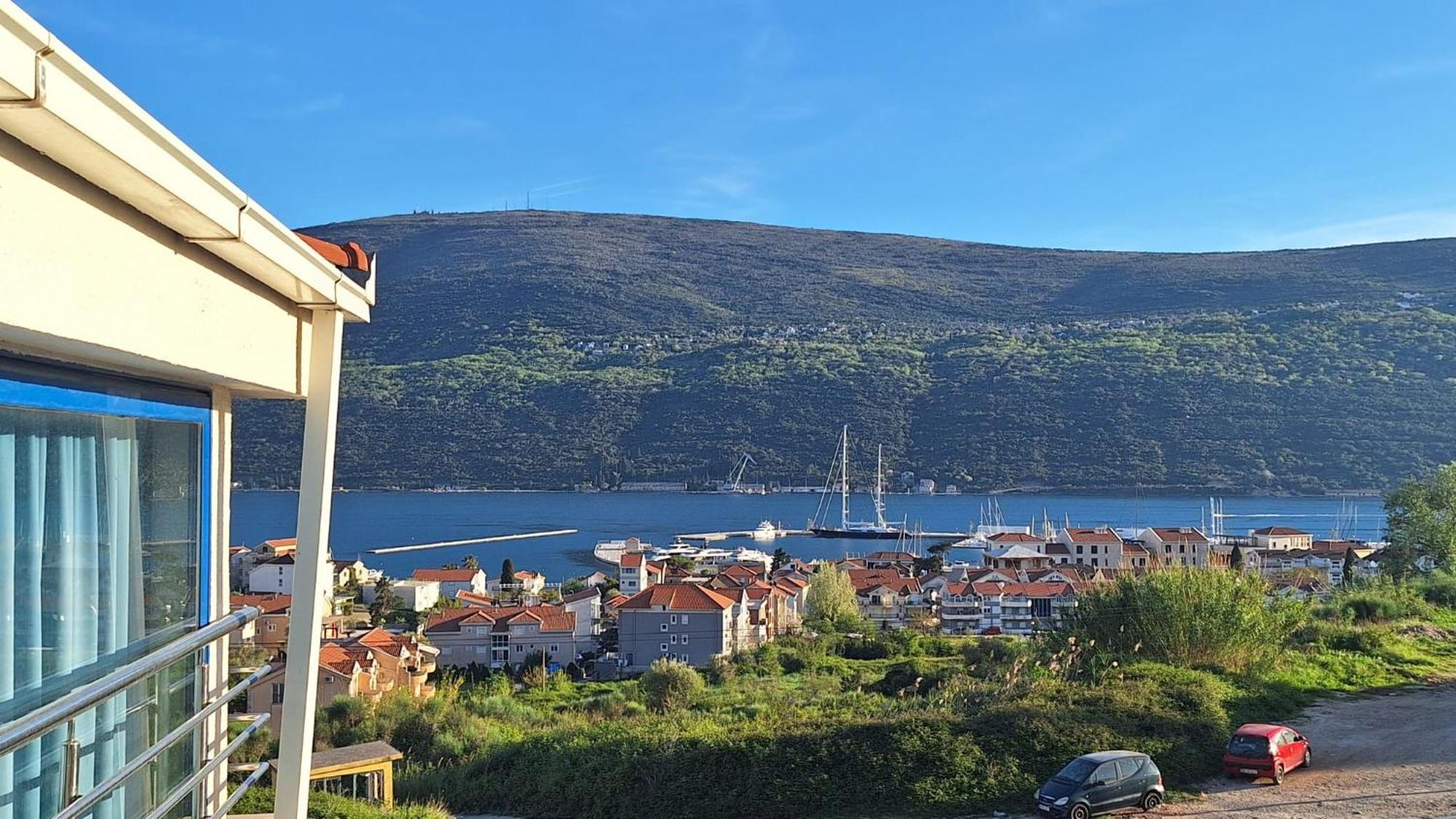 Villa Sea-N-Sun, 7 Bedrooms & Pool, Nearby Portonovi Marina. Ðenovići Zewnętrze zdjęcie