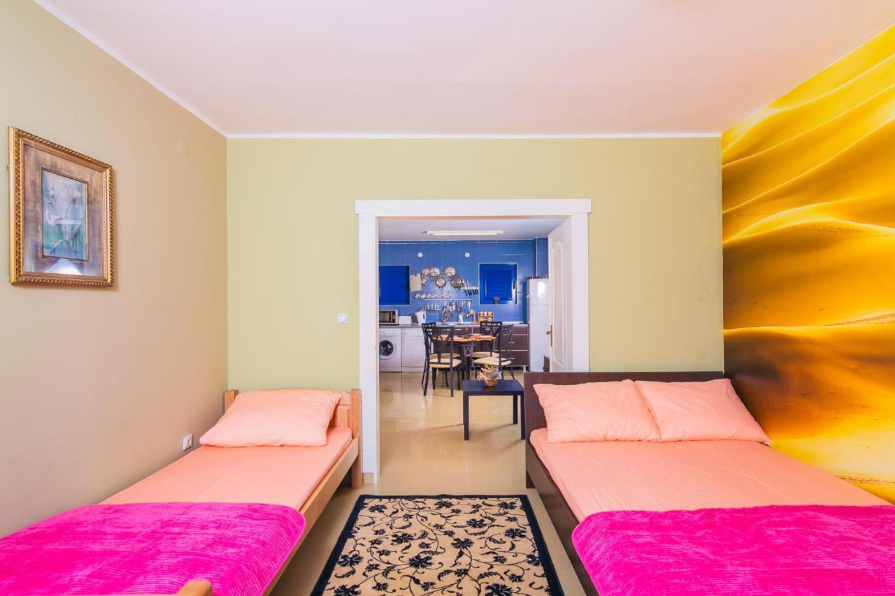 Villa Sea-N-Sun, 7 Bedrooms & Pool, Nearby Portonovi Marina. Ðenovići Zewnętrze zdjęcie