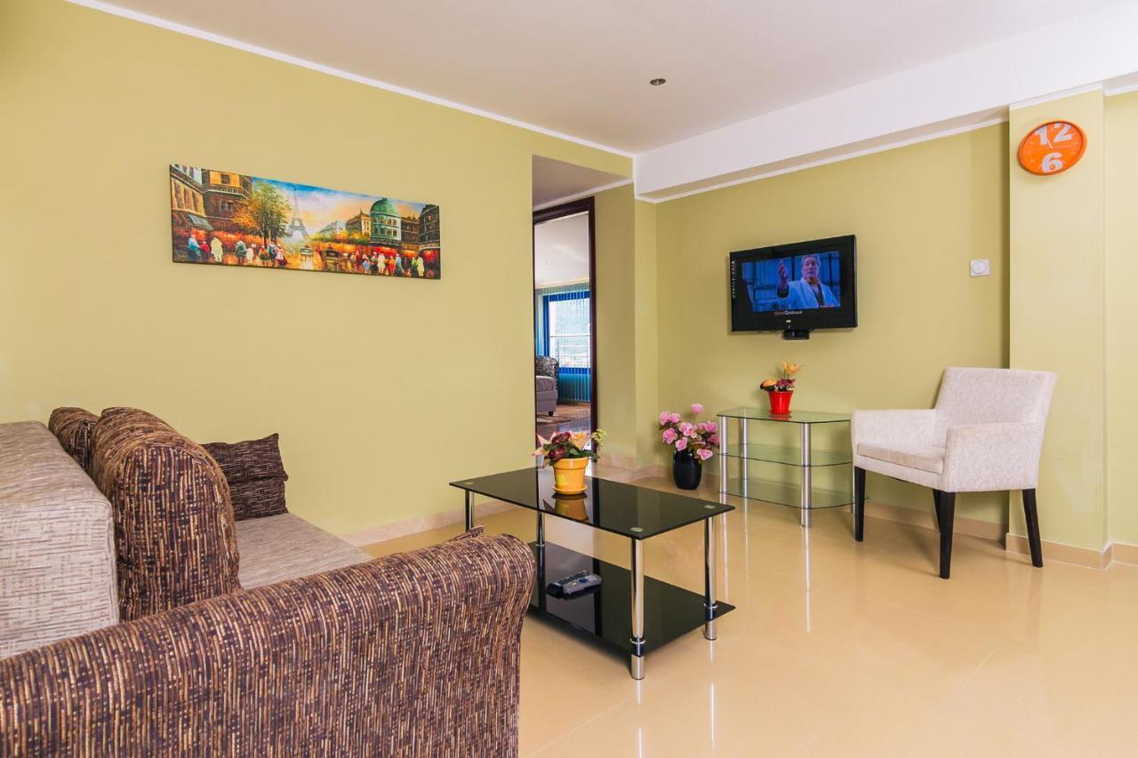 Villa Sea-N-Sun, 7 Bedrooms & Pool, Nearby Portonovi Marina. Ðenovići Zewnętrze zdjęcie