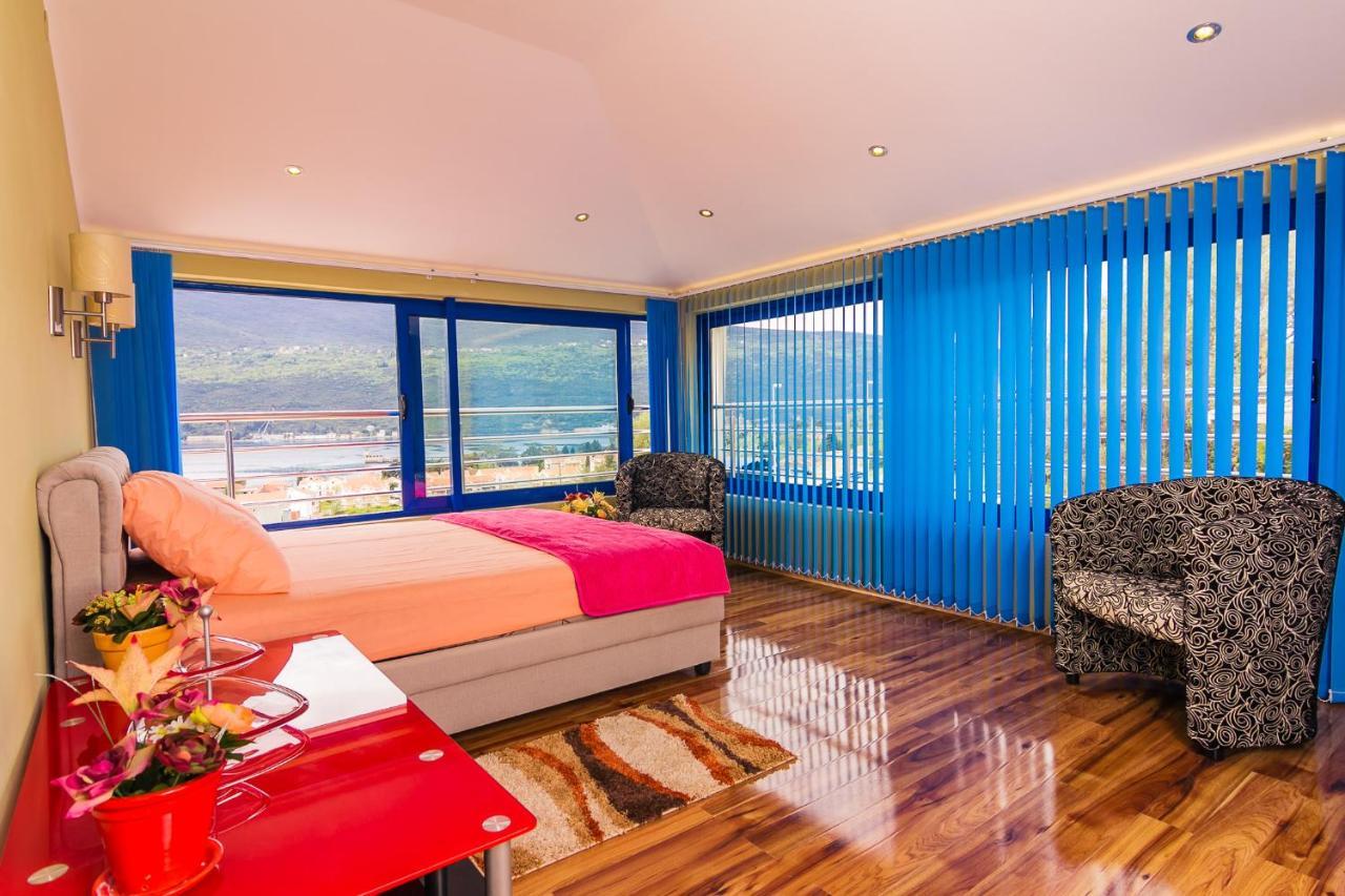 Villa Sea-N-Sun, 7 Bedrooms & Pool, Nearby Portonovi Marina. Ðenovići Zewnętrze zdjęcie